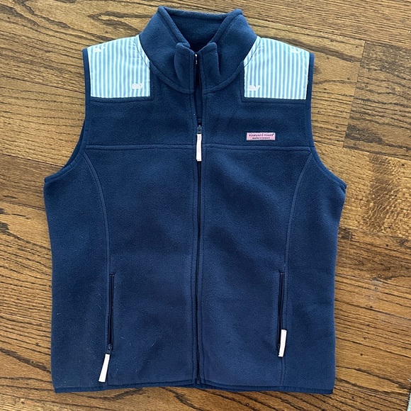 Vineyard Vines Other - NWOT! Vineyard Vines Girls Navy Fleece Vest with Striped Shoulders sz XL
